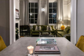 Shared Guest House 5 mins walk from Vauxhall and Nine Elms Station with off-site parking near US embassy